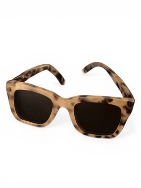 DIFF Eyewear Kaia Sunglasses – CT-GR170 Tortoise Frame